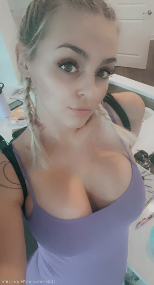 ʜᴏᴘᴇ ʜᴜɢᴇ ᴛɪᴛs [ hopecums ] Onlyfans leaked photo 14705883 on Hotleaks.tv