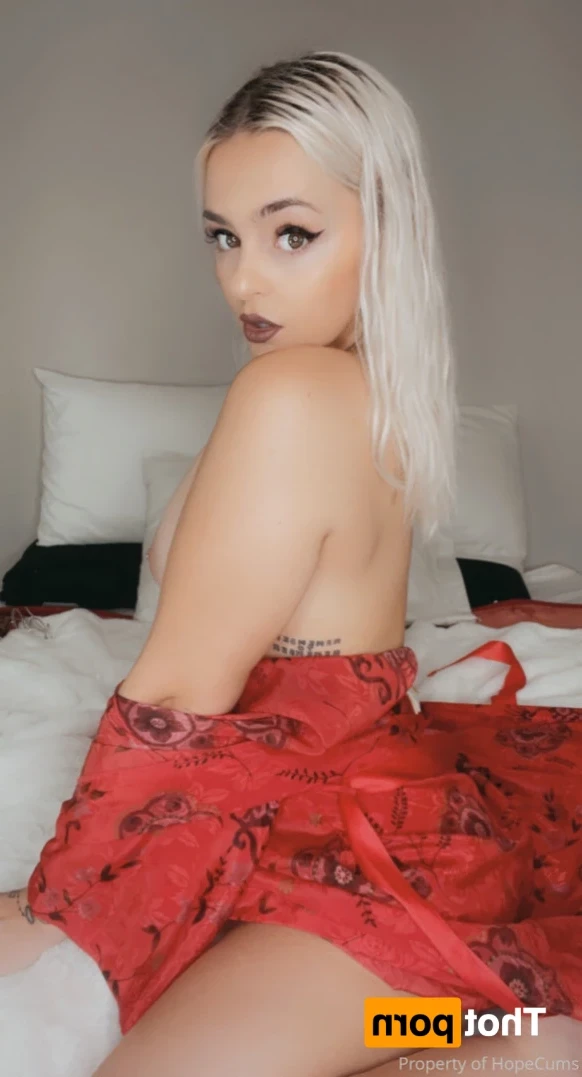 ʜᴏᴘᴇ ʜᴜɢᴇ ᴛɪᴛs [ hopecums ] Onlyfans leaked photo 15904584 on Hotleaks.tv