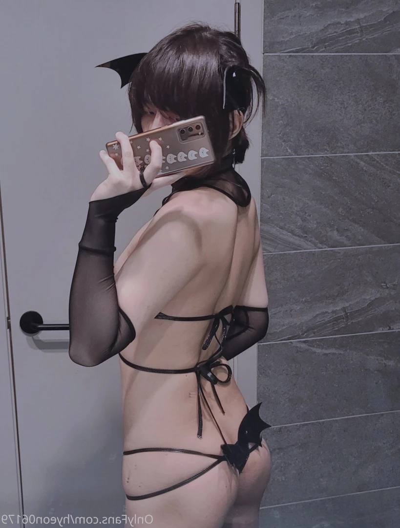 Hwahyeon [ hyeon06179 ] Onlyfans leaked photo 5578797 on Hotleaks.tv