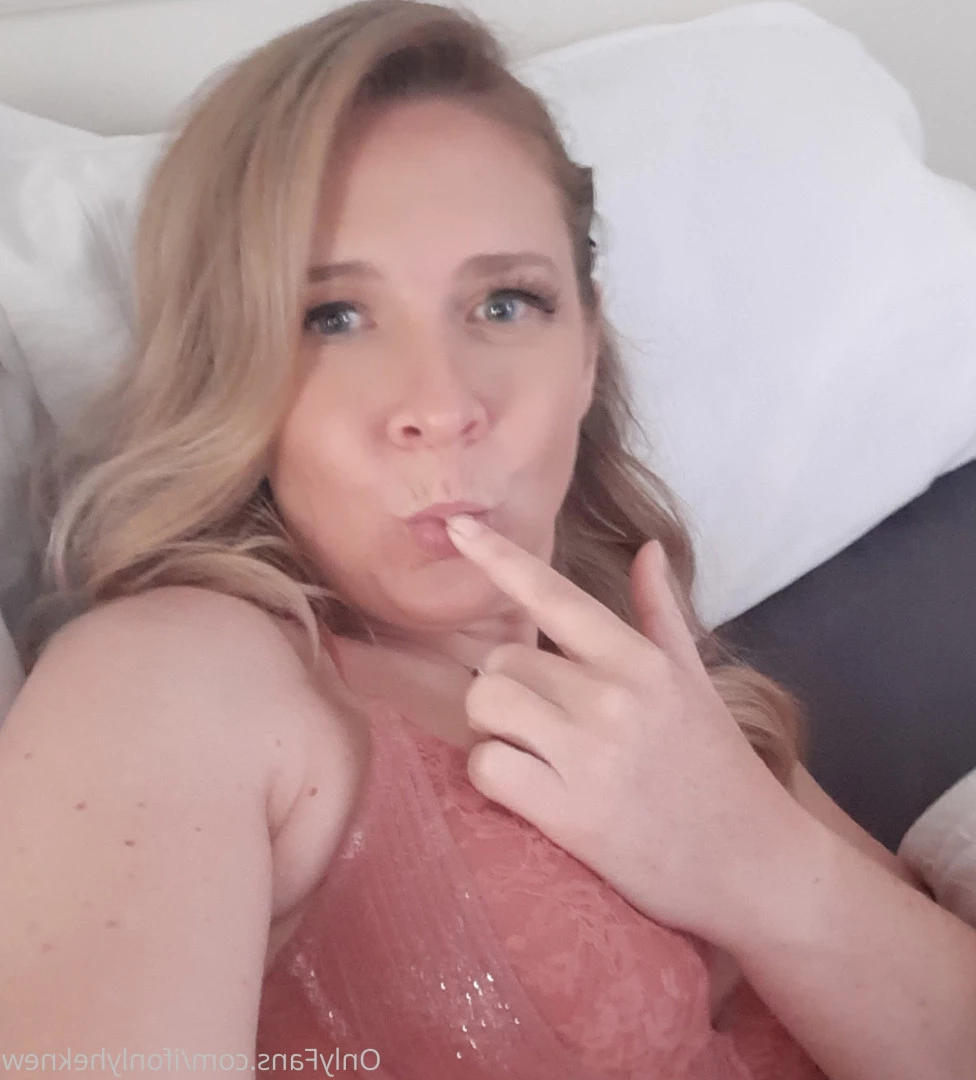 English Rose 🌹 [ ifonlyheknew ] Onlyfans leaked photo 5676380 on Hotleaks.tv