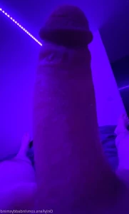 5732237