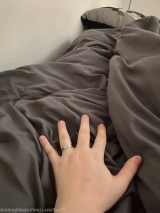 5732302
