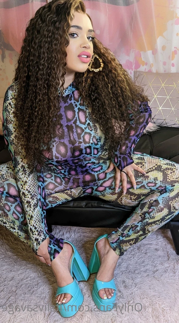 𝐓𝐇𝐄 𝐂𝐋𝐈𝐓 𝐂𝐎𝐌𝐌𝐀𝐍𝐃𝐄𝐑!!🍥🌊🪖 [ itslivsavage ] Onlyfans leaked photo 5719918 on Hotleaks.tv