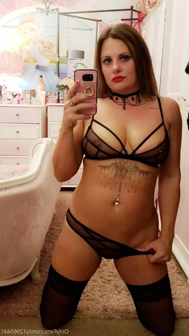 jamieleepinkymummy Onlyfans leaked photo 5676601 on Hotleaks.tv