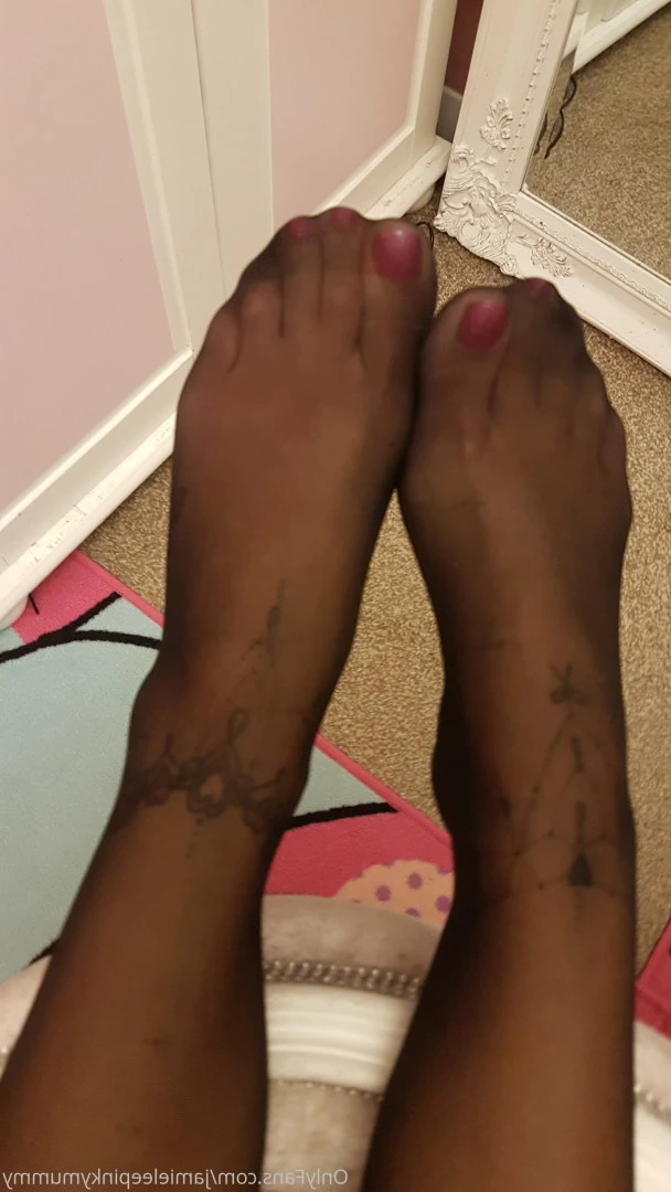 jamieleepinkymummy Onlyfans leaked photo 5680375 on Hotleaks.tv