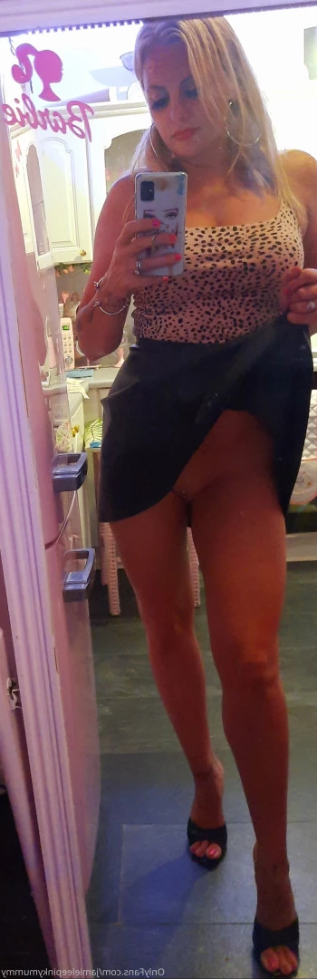jamieleepinkymummy Onlyfans leaked photo 5698096 on Hotleaks.tv