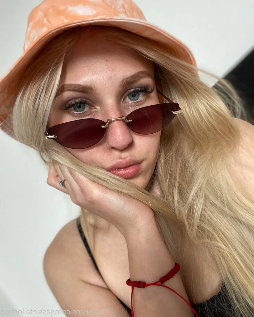 Blonde Pussy Jassie 😈 [ jassietailorfree ] Onlyfans leaked photo 5524893 on Hotleaks.tv