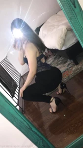 5723895