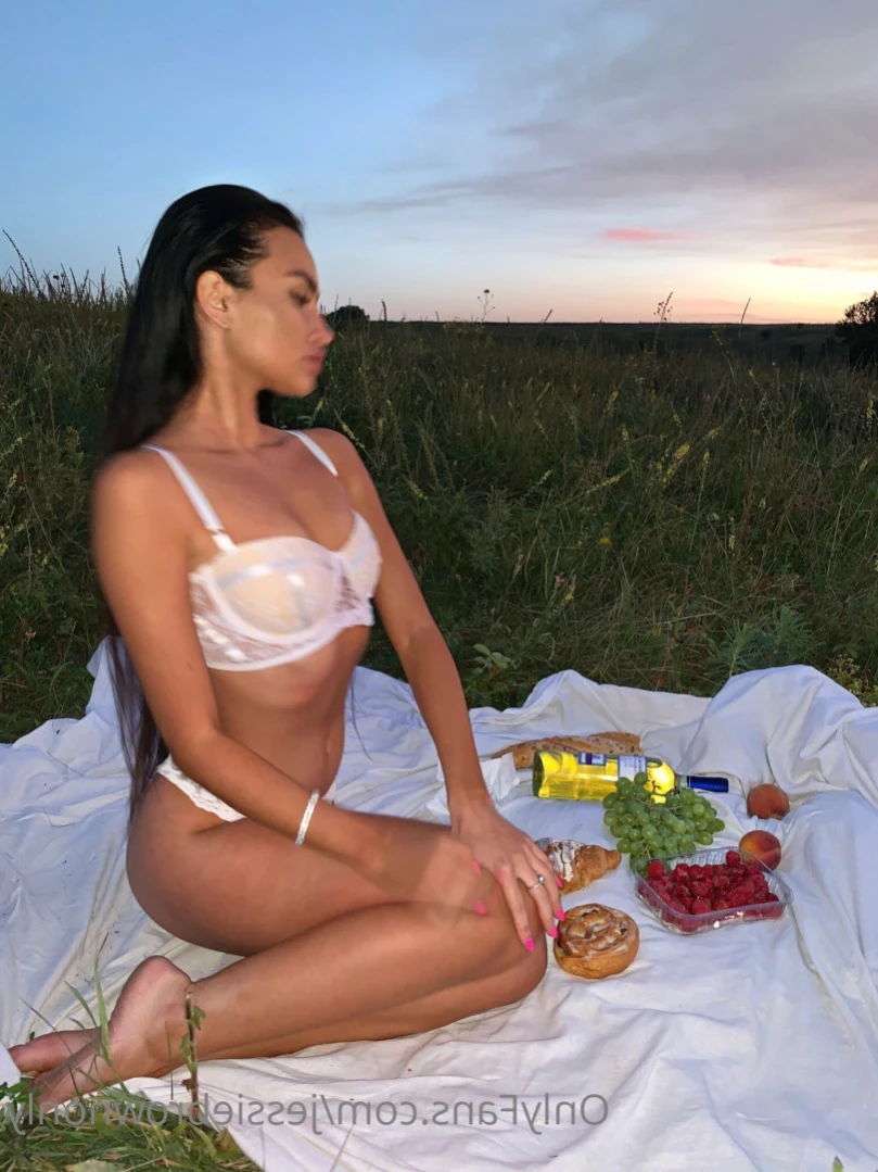 𝓙𝓮𝓼𝓼𝓲𝓮 𝓑𝓻𝓸𝔀𝓷 🤩 𝓆𝓊𝑒𝑒𝓃 𝑜𝒻 𝓈𝑒𝒹𝓊𝒸𝓉𝒾𝑜𝓃 👑 [ jessiebrownonly ] Onlyfans leaked photo 11146161 on Hotleaks.tv