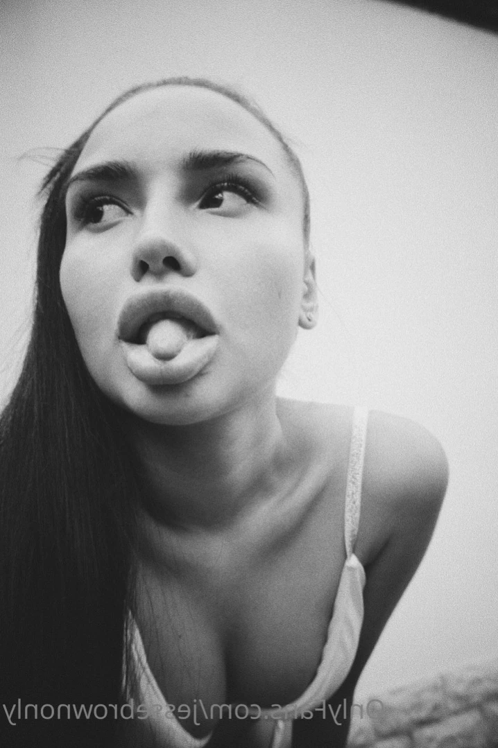 𝓙𝓮𝓼𝓼𝓲𝓮 𝓑𝓻𝓸𝔀𝓷 🤩 𝓆𝓊𝑒𝑒𝓃 𝑜𝒻 𝓈𝑒𝒹𝓊𝒸𝓉𝒾𝑜𝓃 👑 [ jessiebrownonly ] Onlyfans leaked photo 14989612 on Hotleaks.tv