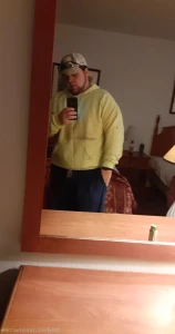 5723566