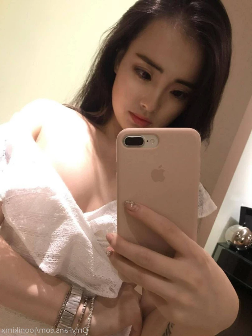 Jooni Kim [ joonikimx ] Onlyfans leaked photo 5556697 on Hotleaks.tv