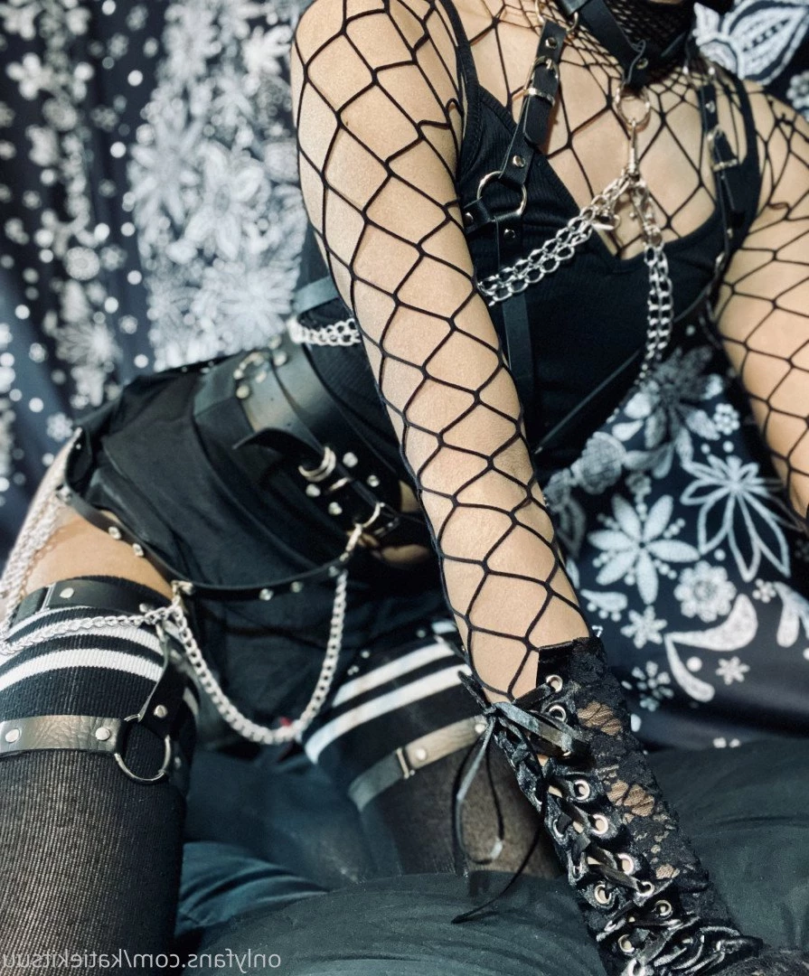 KatieKitsune [ katiekitsuu ] Onlyfans leaked photo 5454414 on Hotleaks.tv