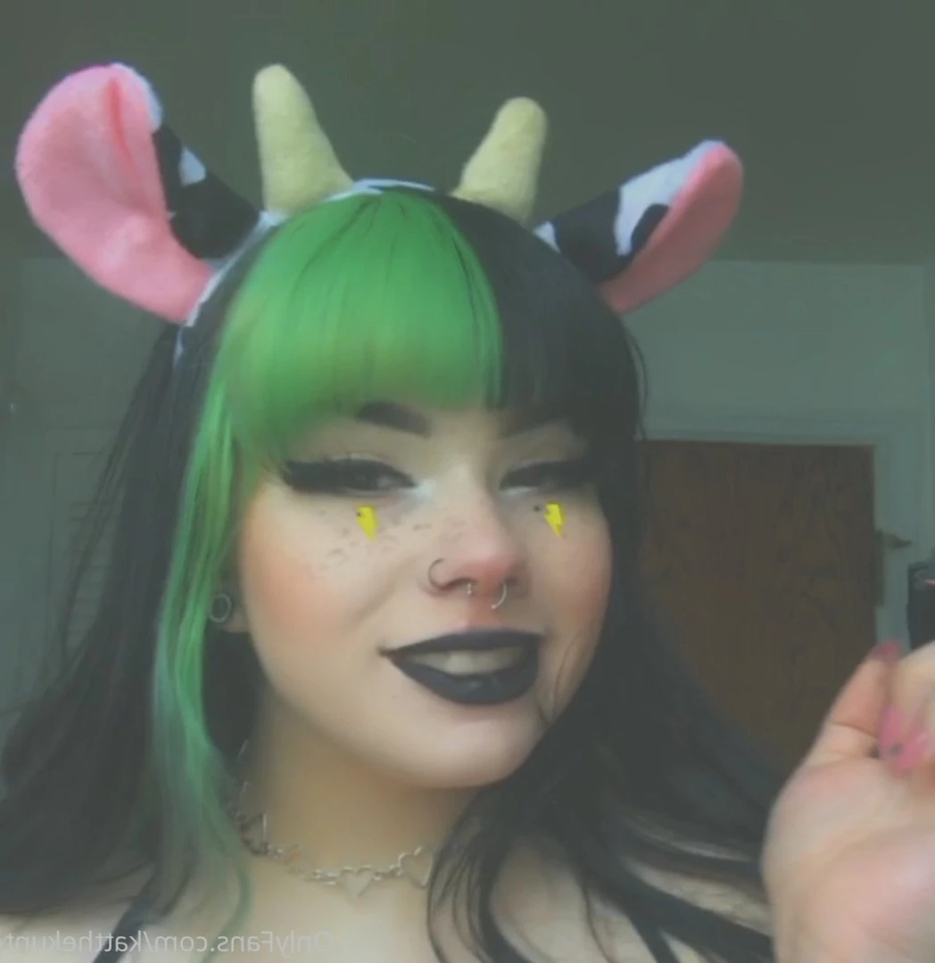 Kat [ katthekunt ] Onlyfans leaked photo 5557167 on Hotleaks.tv