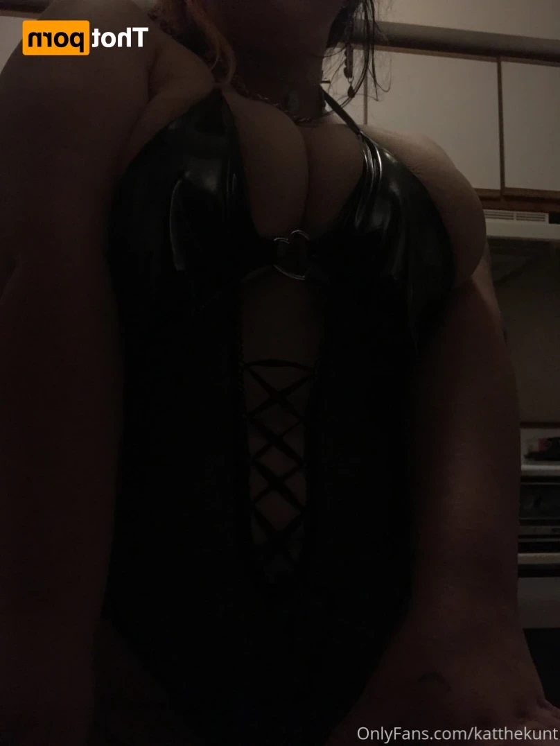 Kat [ katthekunt ] Onlyfans leaked photo 11146510 on Hotleaks.tv
