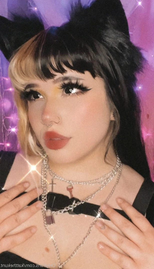 Kat [ katthekunt ] Onlyfans leaked photo 13797133 on Hotleaks.tv