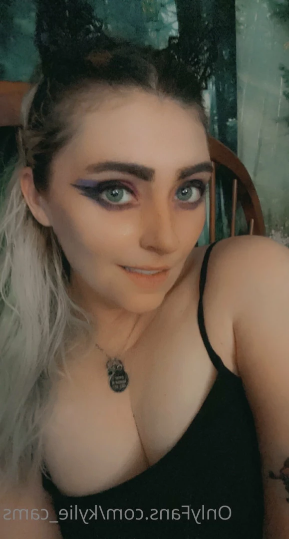 Kylie [ kylie_cams ] Onlyfans leaked photo 5708220 on Hotleaks.tv