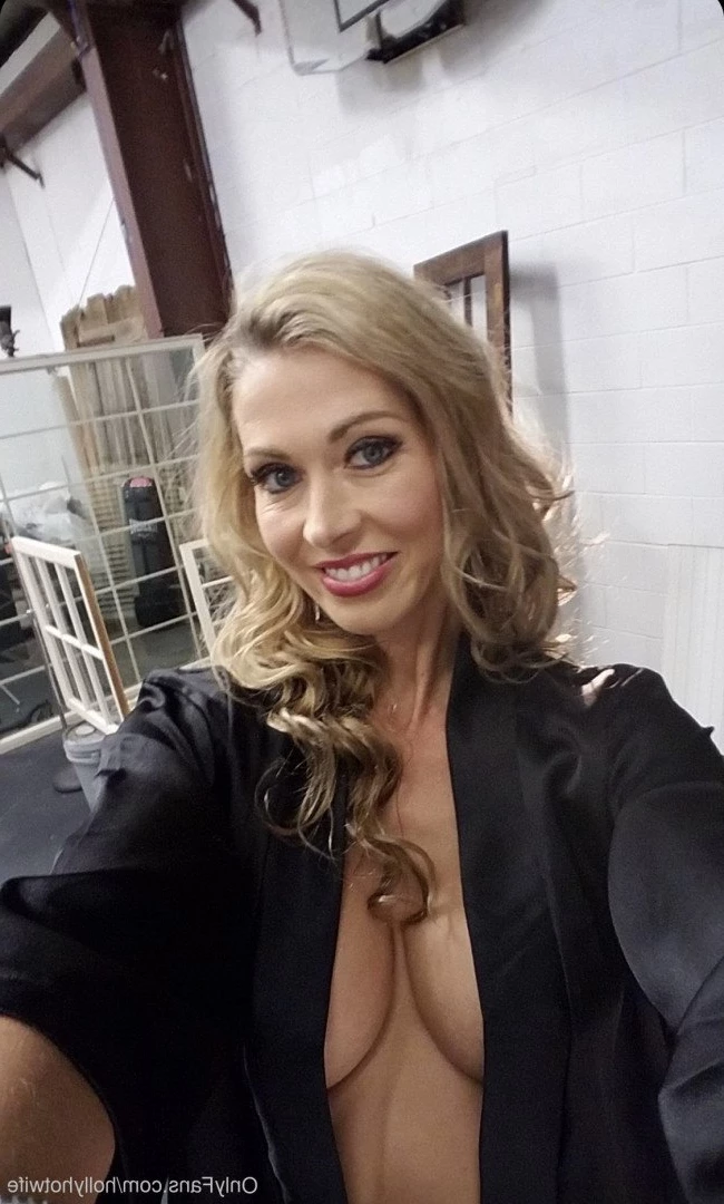hollyhotwife Onlyfans leaked photo 490677 on Hotleaks.tv