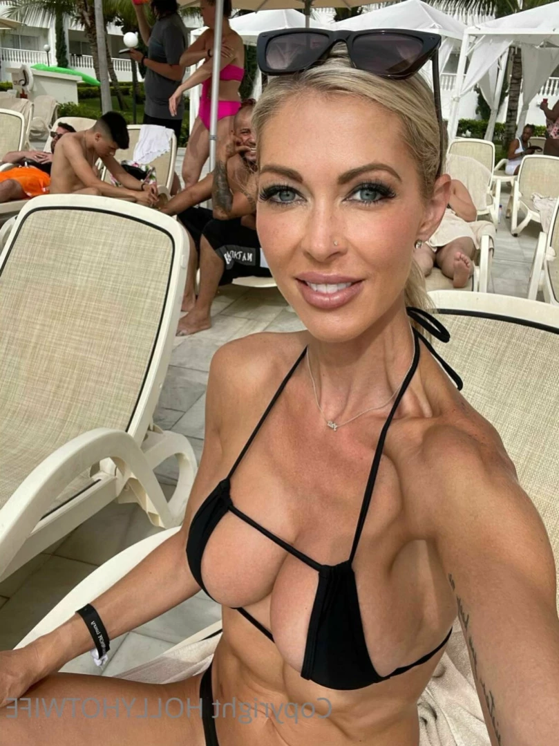 hollyhotwife Onlyfans leaked photo 12407727 on Hotleaks.tv