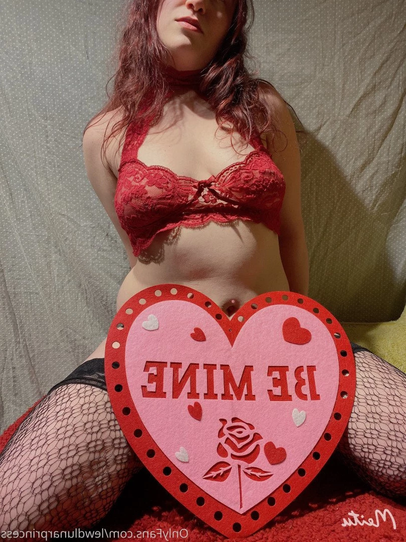 👑💖 Princess Lunar 💖👑 [ lewdlunarprincess ] Onlyfans leaked photo 5399683 on Hotleaks.tv