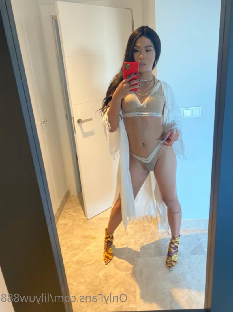 ASIAN GODDESS😍💦 SEXT WITH ME? [ lilyuw888 ] Onlyfans leaked photo 15833554 on Hotleaks.tv