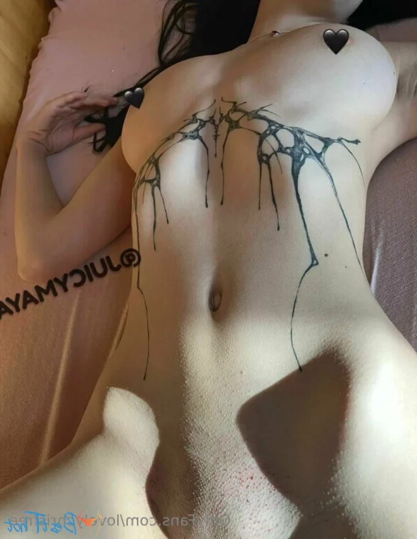 YOUR JIZZ BUCKET 💧🗑💧 [ lovelychrisfree ] Onlyfans leaked photo 18586339 on Hotleaks.tv