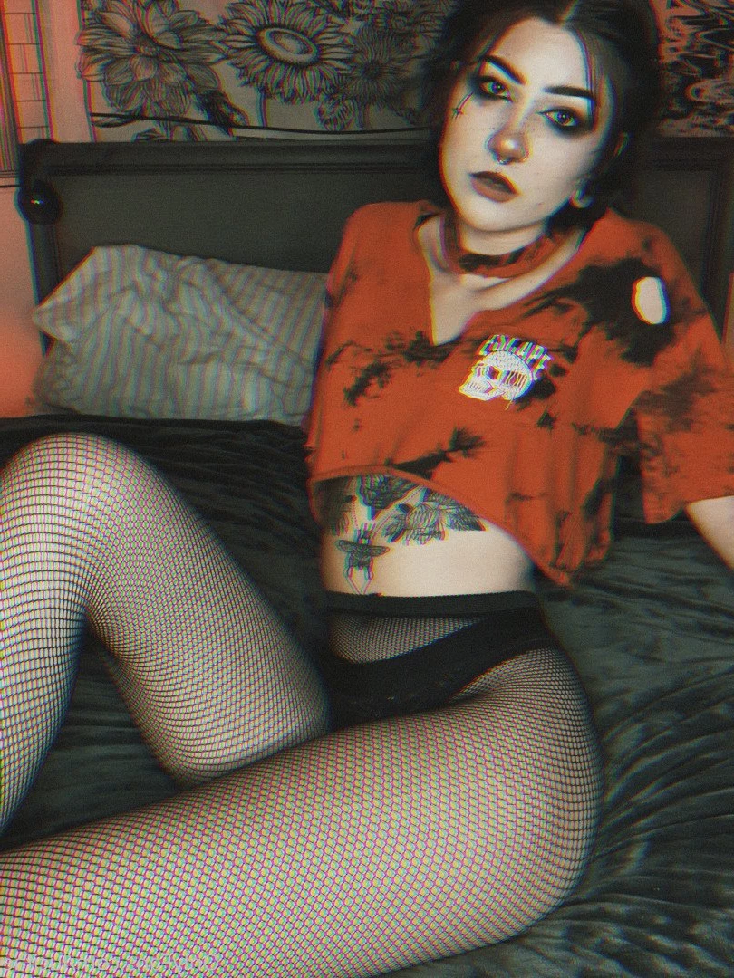 Ur goth gf [ lilclownbby ] Onlyfans leaked photo 5459228 on Hotleaks.tv