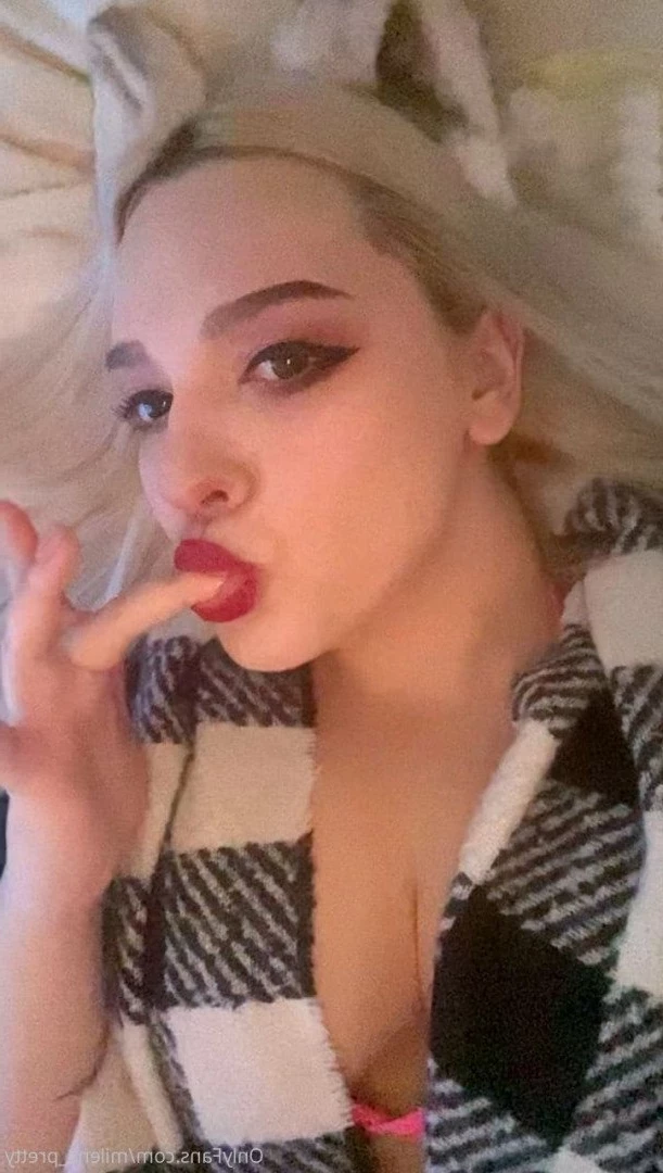 Alice Wonder🦋 [ alicewonder9 ] Onlyfans leaked photo 5399704 on Hotleaks.tv