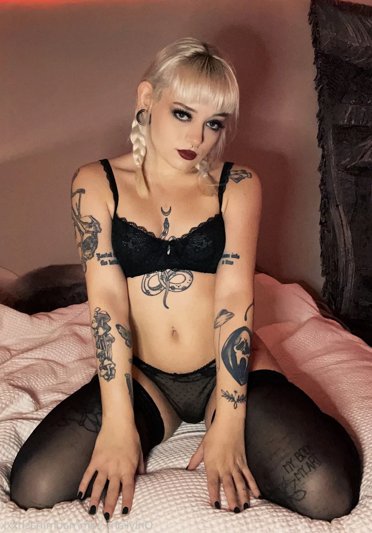 ℕ𝕒𝕠𝕞𝕚 ℕ𝕒𝕤𝕙 [ naominashxxx ] Onlyfans leaked photo 9196164 on Hotleaks.tv