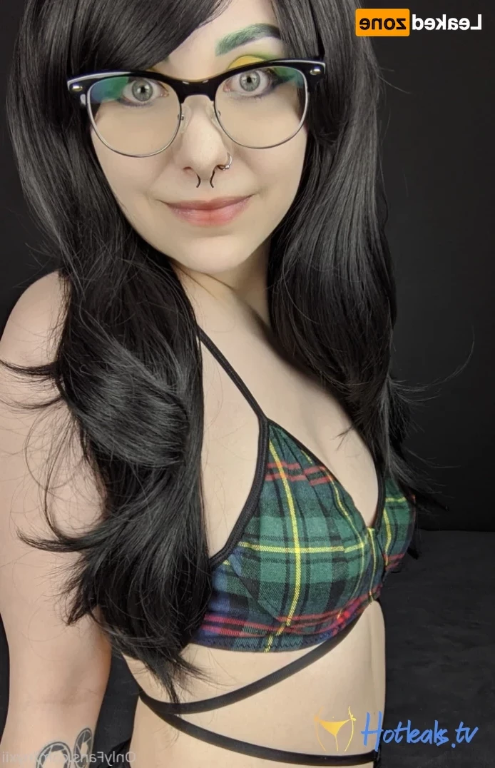 Nyxii 🎬Porn on wall🎥 [ nyxii ] Onlyfans leaked photo 14999455 on Hotleaks.tv