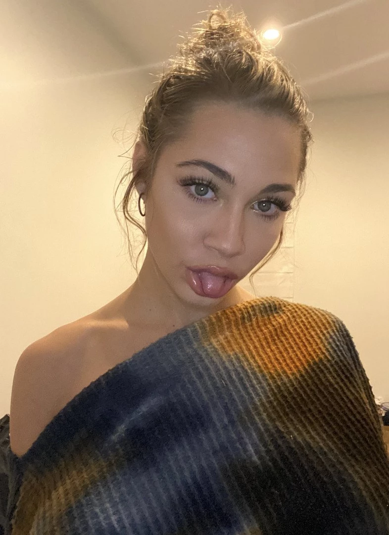 Cel [ itscelinasmith ] Onlyfans leaked photo 518585 on Hotleaks.tv