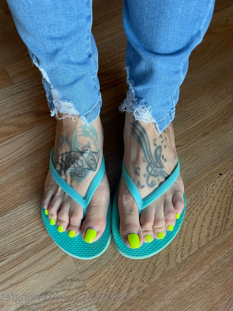 SERVINGBAREFEET [ servingfet ] Onlyfans leaked photo 5045605 on Hotleaks.tv