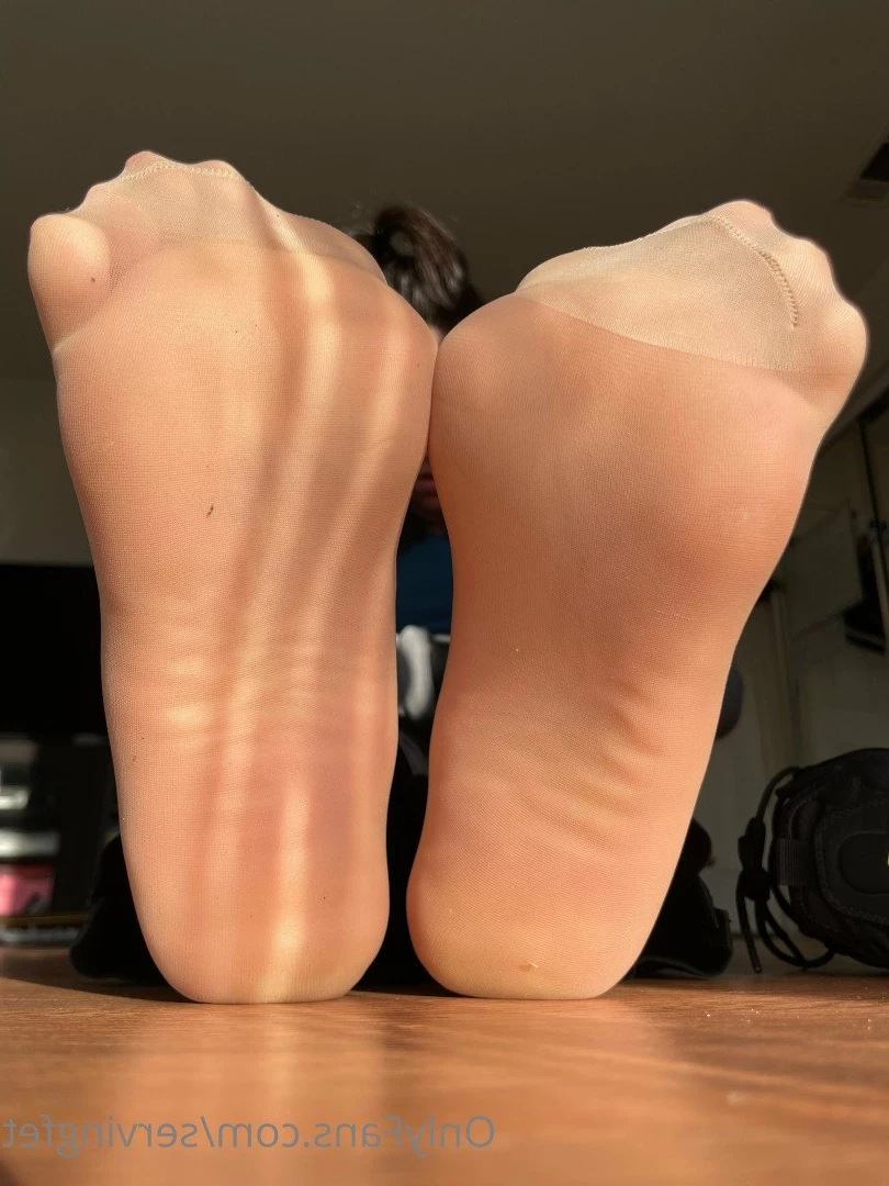 SERVINGBAREFEET [ servingfet ] Onlyfans leaked photo 5046880 on Hotleaks.tv