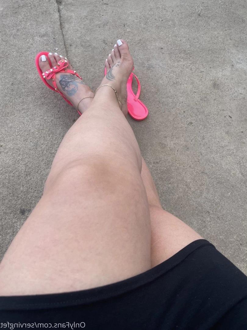 SERVINGBAREFEET [ servingfet ] Onlyfans leaked photo 5067835 on Hotleaks.tv
