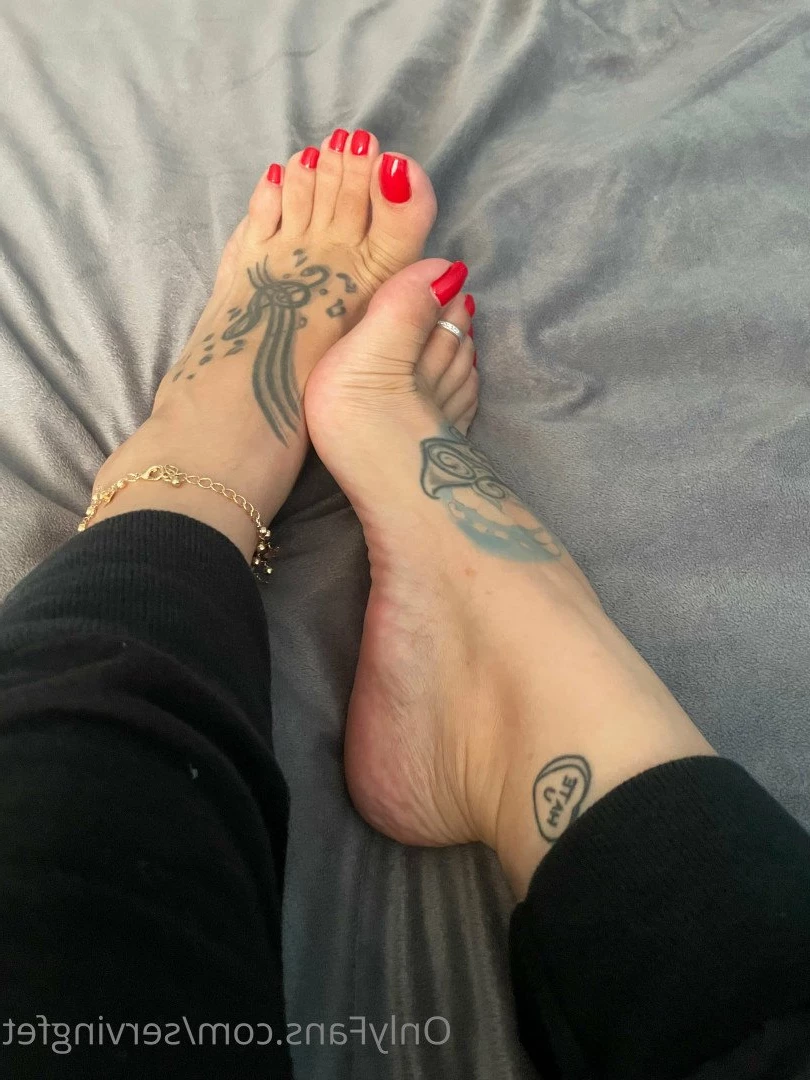 SERVINGBAREFEET [ servingfet ] Onlyfans leaked photo 5074274 on Hotleaks.tv