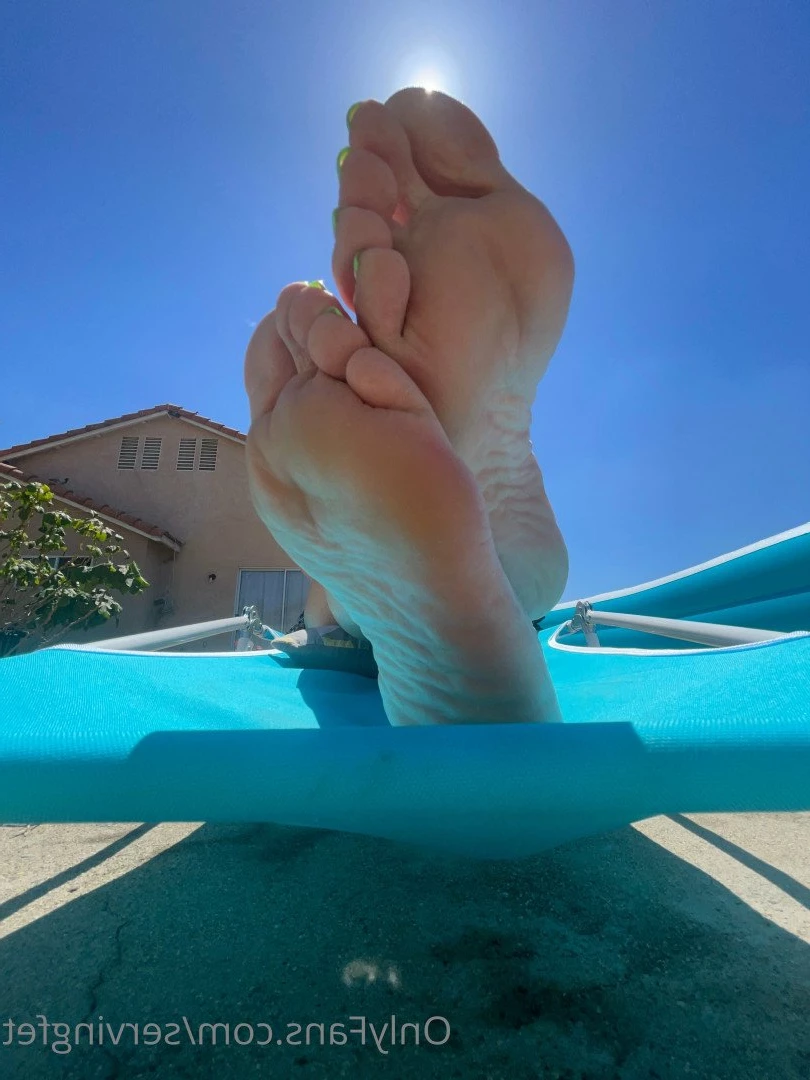 SERVINGBAREFEET [ servingfet ] Onlyfans leaked photo 5076678 on Hotleaks.tv