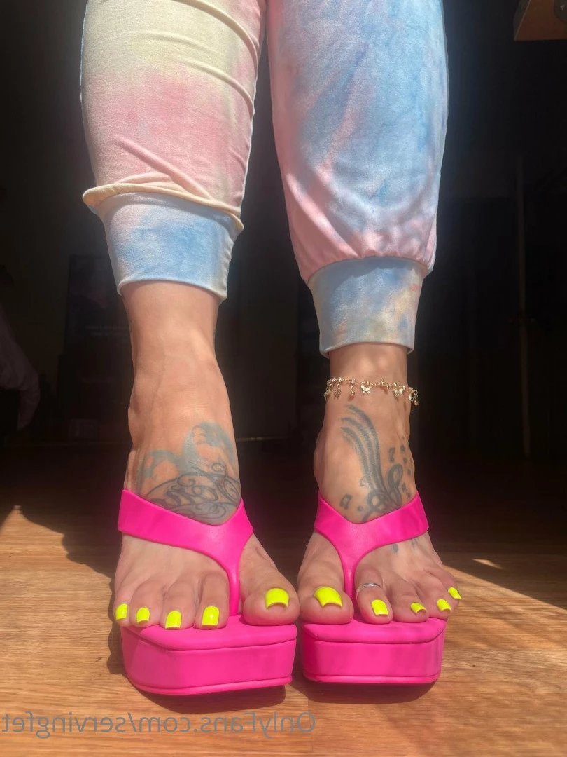 SERVINGBAREFEET [ servingfet ] Onlyfans leaked photo 5077341 on Hotleaks.tv