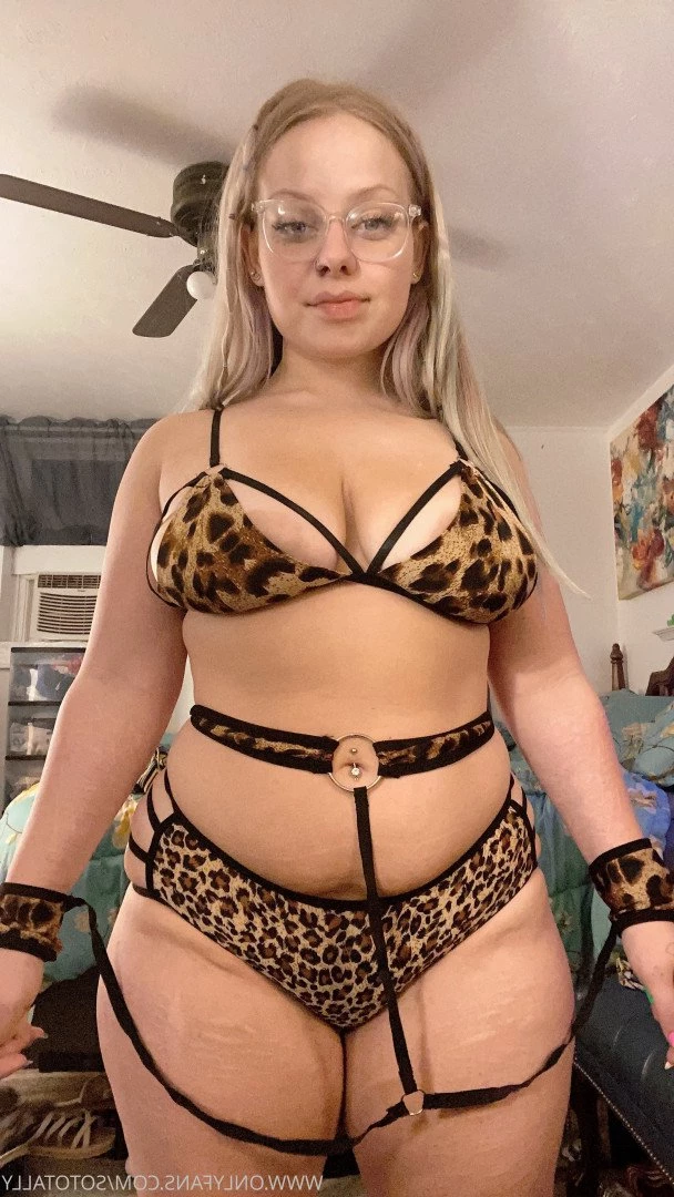 Alina [ sototally ] Onlyfans leaked photo 4937383 on Hotleaks.tv