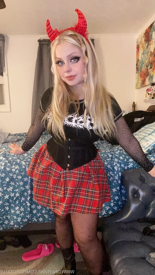 Alina [ sototally ] Onlyfans leaked photo 4938129 on Hotleaks.tv