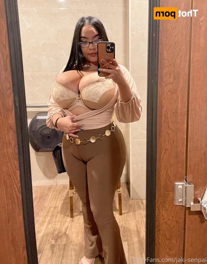 Jaki-Oppai [ jaki-senpai ] Onlyfans leaked photo 11384745 on Hotleaks.tv