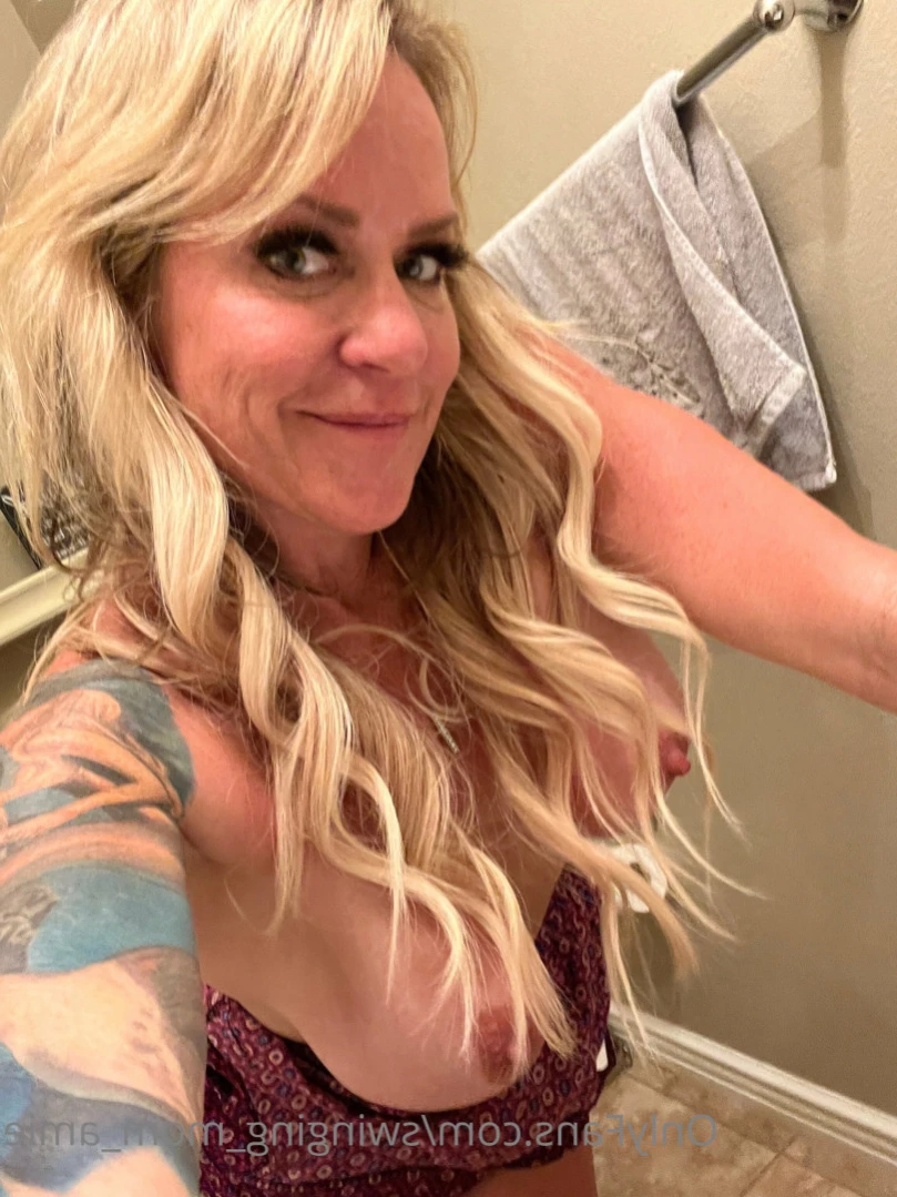 Swinger Step Mom [ swinging_mom_amie ] Onlyfans leaked photo 11102121 on Hotleaks.tv