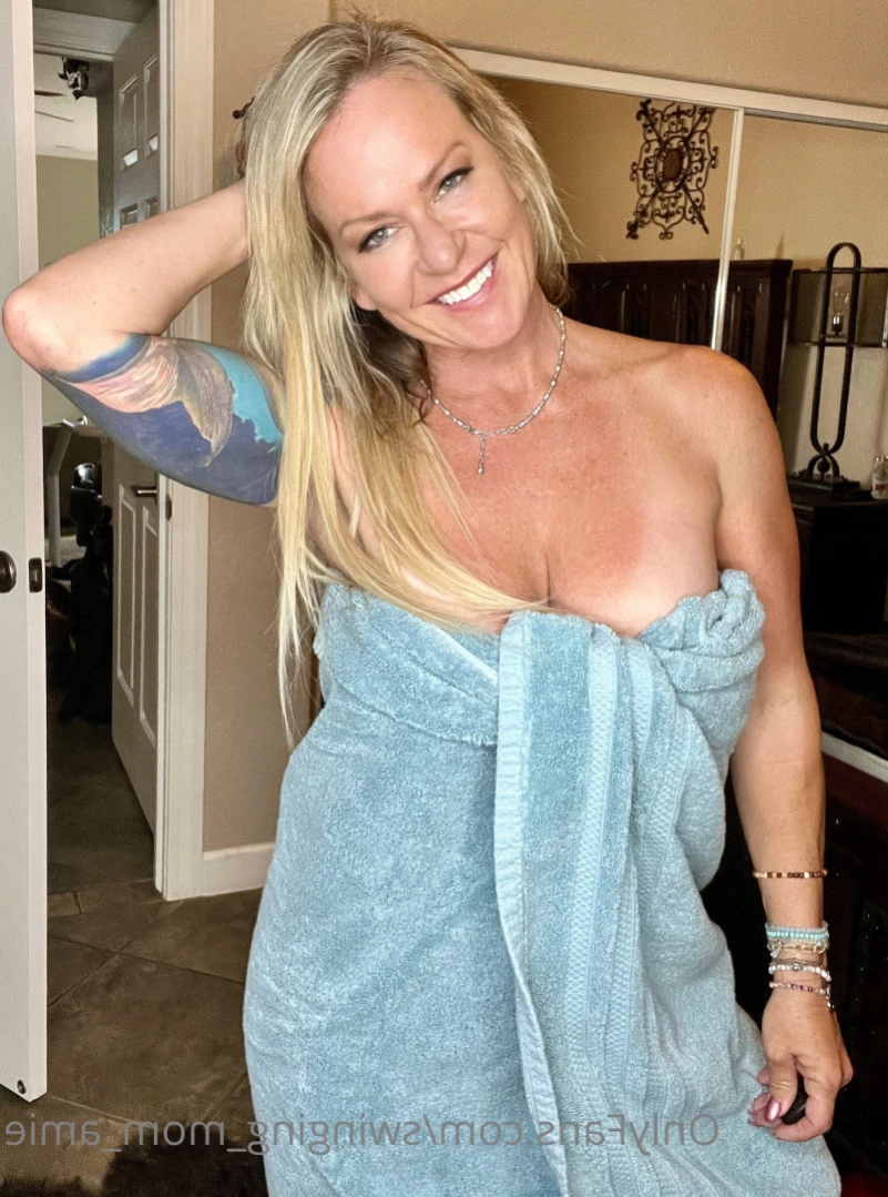 Swinger Step Mom [ swinging_mom_amie ] Onlyfans leaked photo 11724878 on Hotleaks.tv