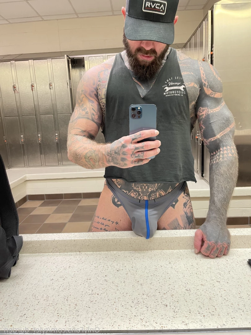 Durden [ tyler_durden_ ] Onlyfans leaked photo 10813612 on Hotleaks.tv