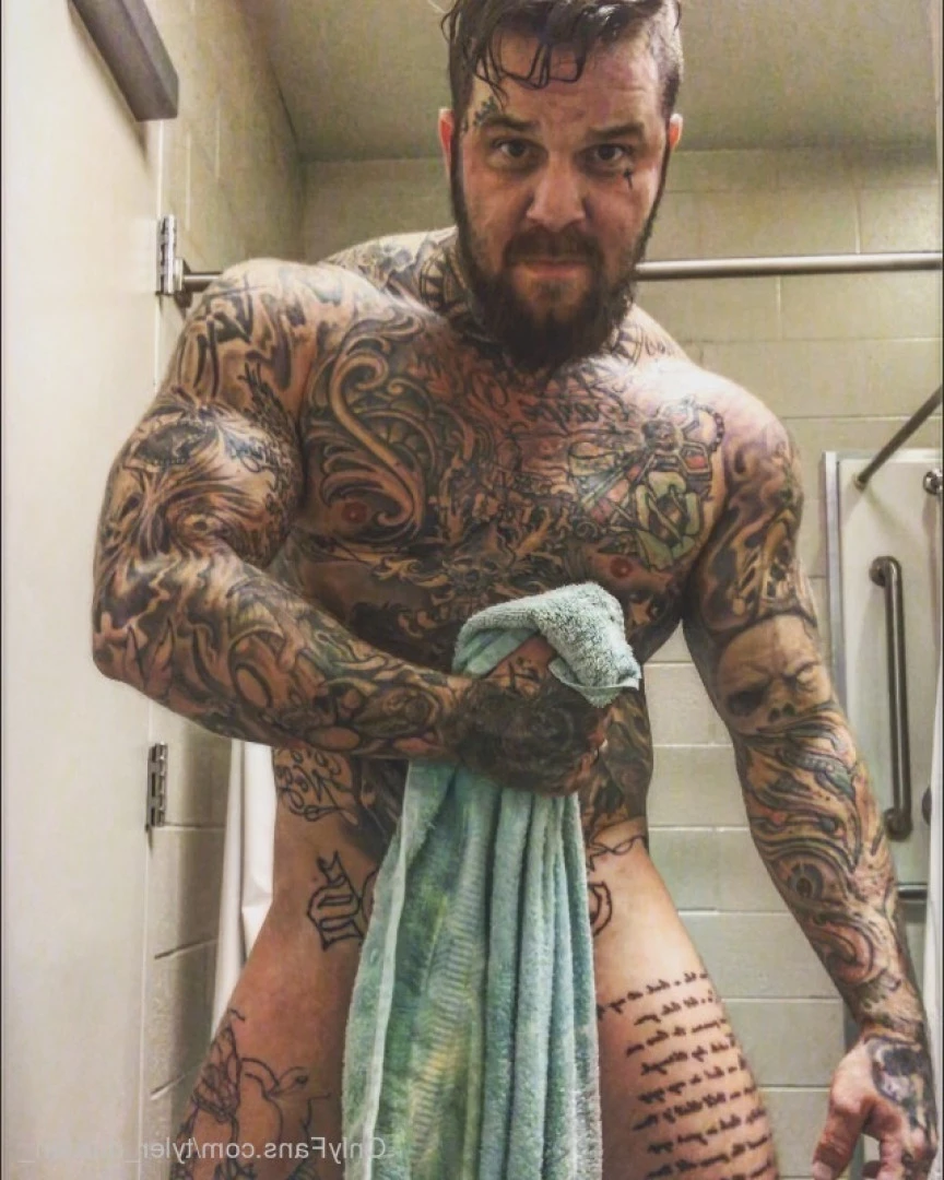 Durden [ tyler_durden_ ] Onlyfans leaked photo 10814785 on Hotleaks.tv