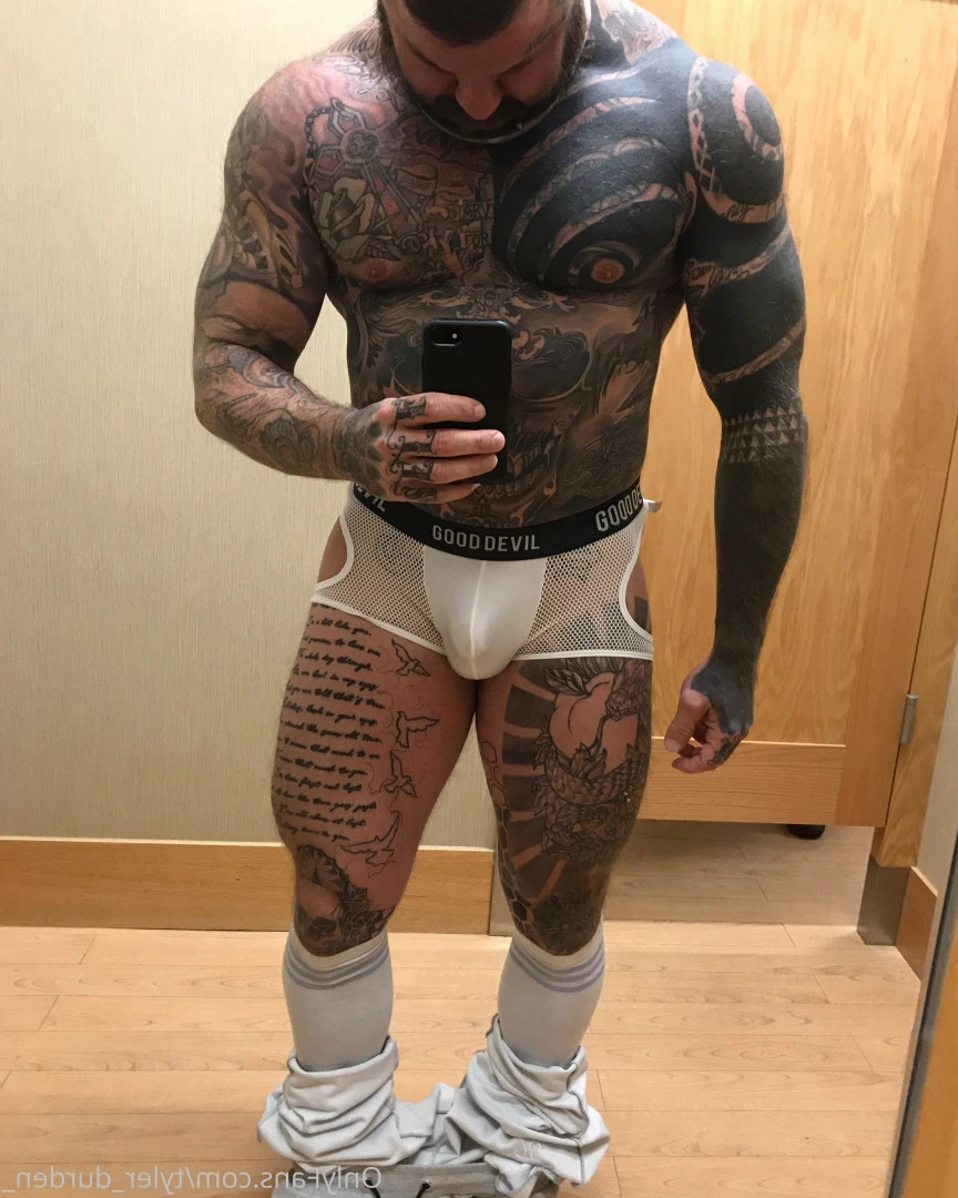 Durden [ tyler_durden_ ] Onlyfans leaked photo 10824322 on Hotleaks.tv