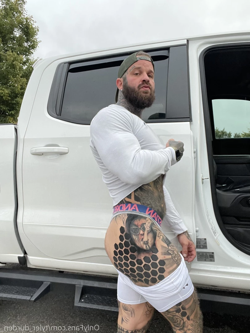 Durden [ tyler_durden_ ] Onlyfans leaked photo 10835028 on Hotleaks.tv