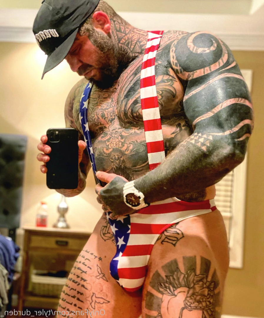 Durden [ tyler_durden_ ] Onlyfans leaked photo 10845048 on Hotleaks.tv