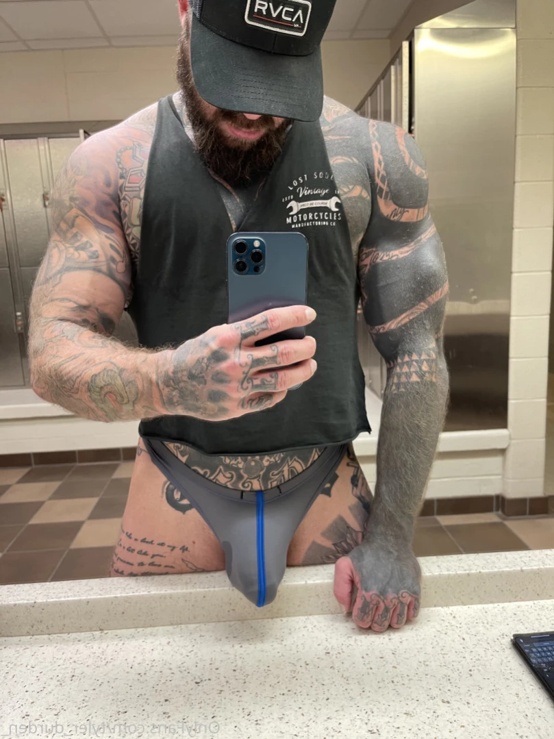 Durden [ tyler_durden_ ] Onlyfans leaked photo 12734106 on Hotleaks.tv