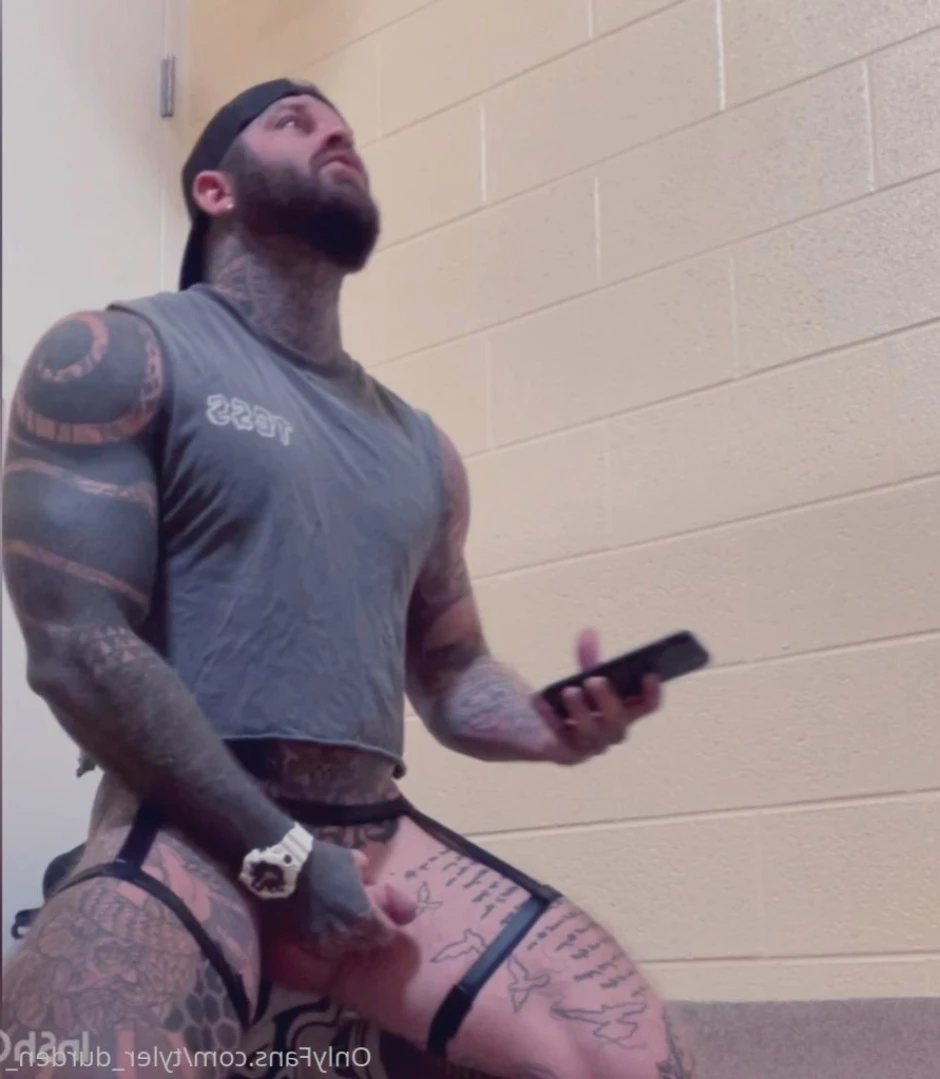 Durden [ tyler_durden_ ] Onlyfans leaked photo 12783383 on Hotleaks.tv