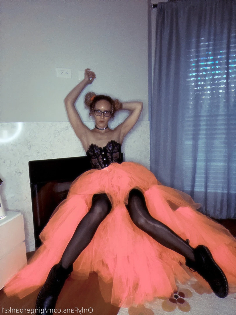 Ginger Banks [ gingerbanks1 ] Onlyfans leaked photo 9243756 on Hotleaks.tv